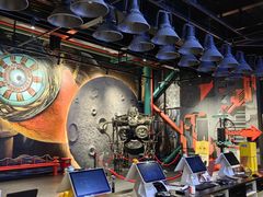 -极限PLAY运动娱乐新世界·团建派对表演休闲馆·室内高空游乐园