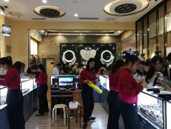 店内环境-瑞银鸟纯银手工(铂尔曼店)