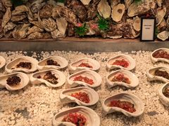 -广州万富希尔顿酒店·感趣自助餐厅·金秋蟹宴生蚝海鲜刺身