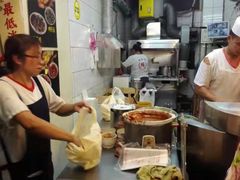 -六合夜市