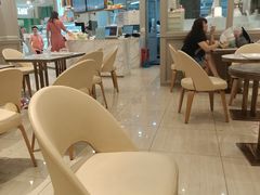 大堂-面包新语(龙湖·西宸天街店)