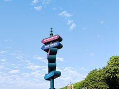 -龙凤山庄影视度假村