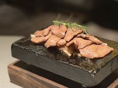 -左庭右院鲜牛肉火锅黑金店(陆家嘴中心店)