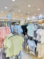 -爱婴室(上海紫荆广场店)