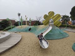 -季高兔窝窝亲子园(上海薰衣草公园店)