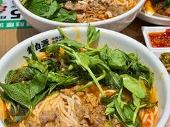 -蒙自源米线大王(花园城商场店)