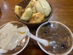 -穆彦华逍遥镇胡辣汤(岗坡路店)