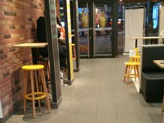 -麦当劳(长兴路万达店)