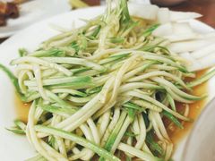 -马武寨驴打滚宴美食村289号(十三陵)