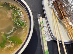 -云阿蛮云南生烫牛肉米线(奉贤路店)