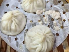 -莱莱小笼·乔艾