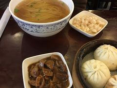 -朱鸿兴面馆(镇湖店)