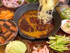 -赵美丽·重庆社区火锅·直营店(火车东站·中豪国际店)