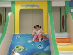 -孩子王童乐园(洛阳万达店)