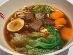 臻味私房红烧牛肉面-康师傅私房牛肉面(申虹店)