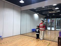 -潮童星少儿模特时尚中心(黄浦博荟广场店)