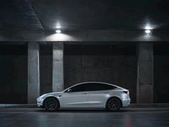 -TESLA 特斯拉(上海太古汇体验店)