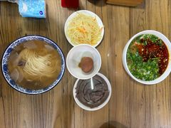 -陇上全荟兰州传统牛肉面(延吉路店)