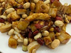 宫保鸡丁-南磨房食府(燕莎奥特莱斯购物中心店)
