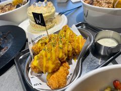 -W COLLECTIVE  DESSERT SHOP