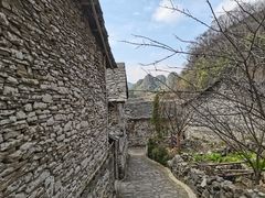 -高荡千年布依古寨旅游景区