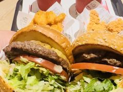 -The Habit Burger Grill 哈比特汉堡(复兴soho店)