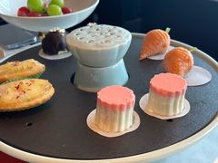 四喜点心拼盘-馋遇江南·精致湖景雅宴(东方之门店)