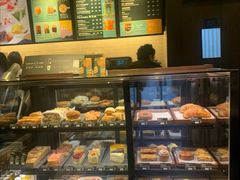 面包甜点陈列柜-星巴克(北京中关村北京国际店)