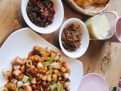 宫保鸡丁-東舍食唐精品陕菜馆