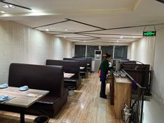 -三湘四水正宗湘菜(君峰路店)