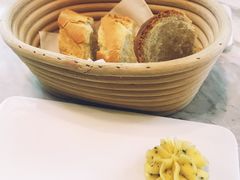 -La Mer Restaurant & Lounge