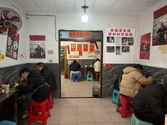 -铁锅哥米线
