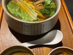 菌汤素面-安多素食(广仁寺路店)