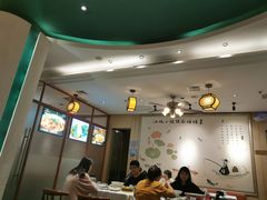 -江城小馆陕南妈妈菜·全球旅行餐厅(钟楼店)