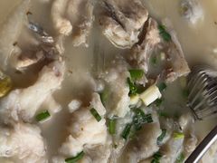 -严记小天府酸菜鱼(西四路店)