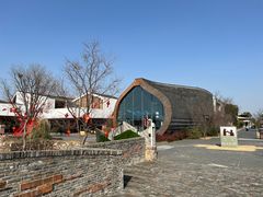 -田园东方蜜桃村的田野营地