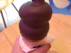 巧克力双球脆皮甜筒-DQ·蛋糕·冰淇淋(五角场万达店)
