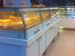 面包甜点陈列柜-仟吉(沿港路店)