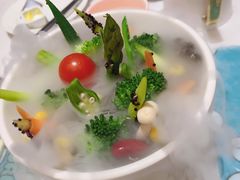 -水桶王国主题餐厅·聚会·生日派对·亲子活动·家庭套餐(亚龙湾希尔顿店)