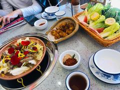-阿婆情腊排骨火锅(金虹路店)