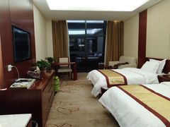 -兴芮温泉度假区