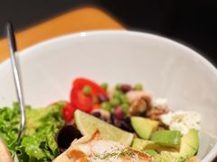 鸡肉牛油果沙拉-The Diner X餐厅(青岛万象城店)