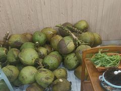 -老何家后安粉·糟粕醋海鲜火锅(三亚湾椰梦长廊店)