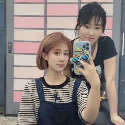 -AKOZO Beauty Salon