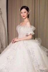 -Lady  Jane高端婚纱礼服馆