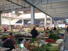 -汇东梨苑农贸市场(汇丰苑店)