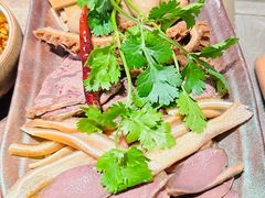 -蘑界·野生菌火锅(深业上城店)