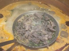 -洱火云南酸菜牛肉火锅(石景山当代商城店)