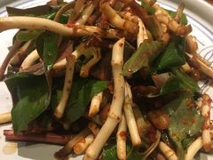 -云海肴·汽锅鸡·云南菜(天山百盛优客店)