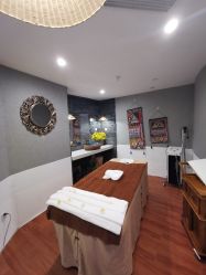 -新蝶变皮肤管理中心